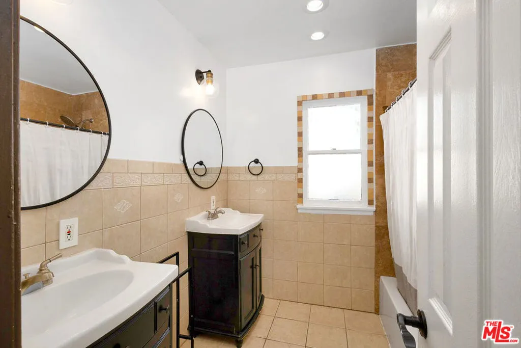 1124 S Cajon Avenue, West Covina, California 91791 home-pic-34